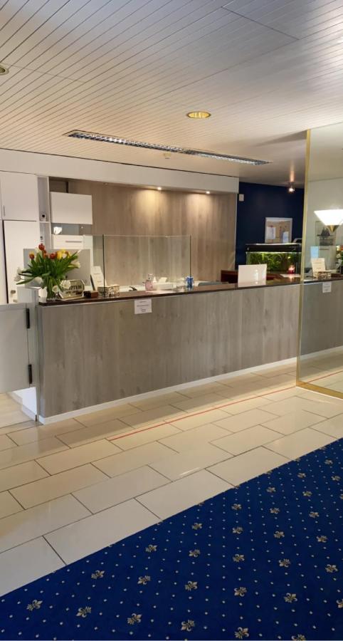 Park - Hotel Inseli Romanshorn Exterior photo
