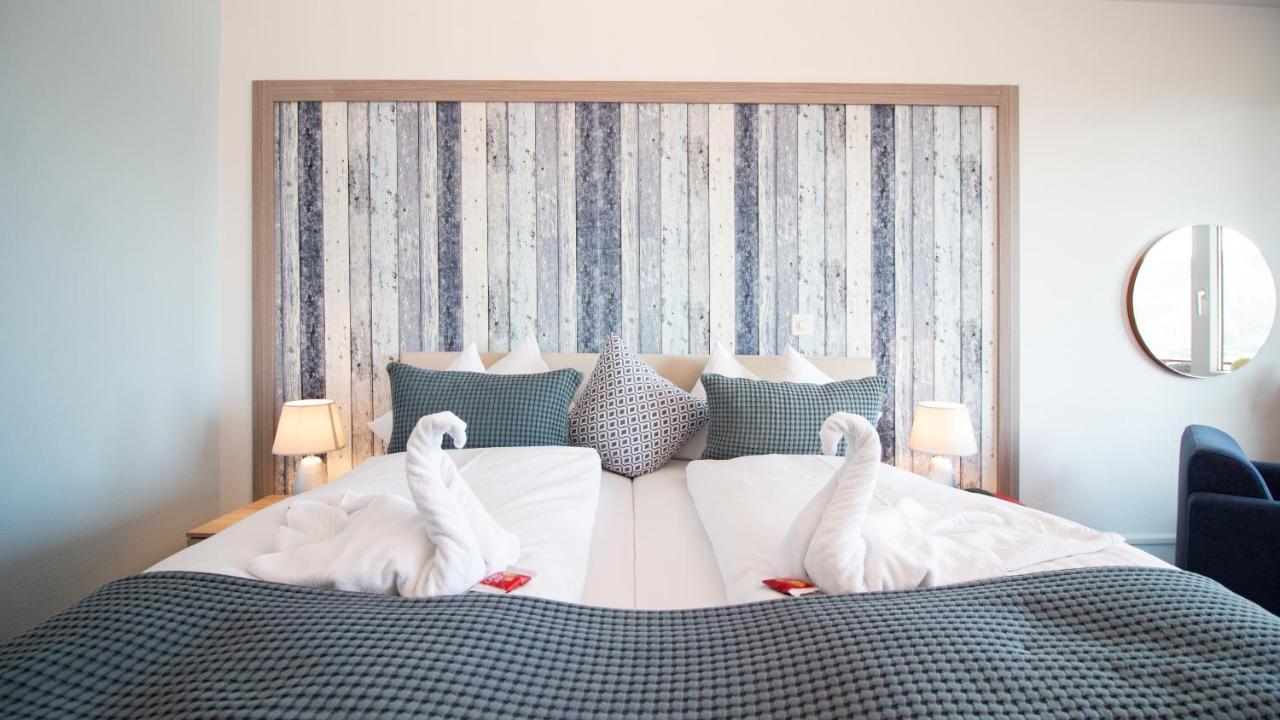 Park - Hotel Inseli Romanshorn Exterior photo