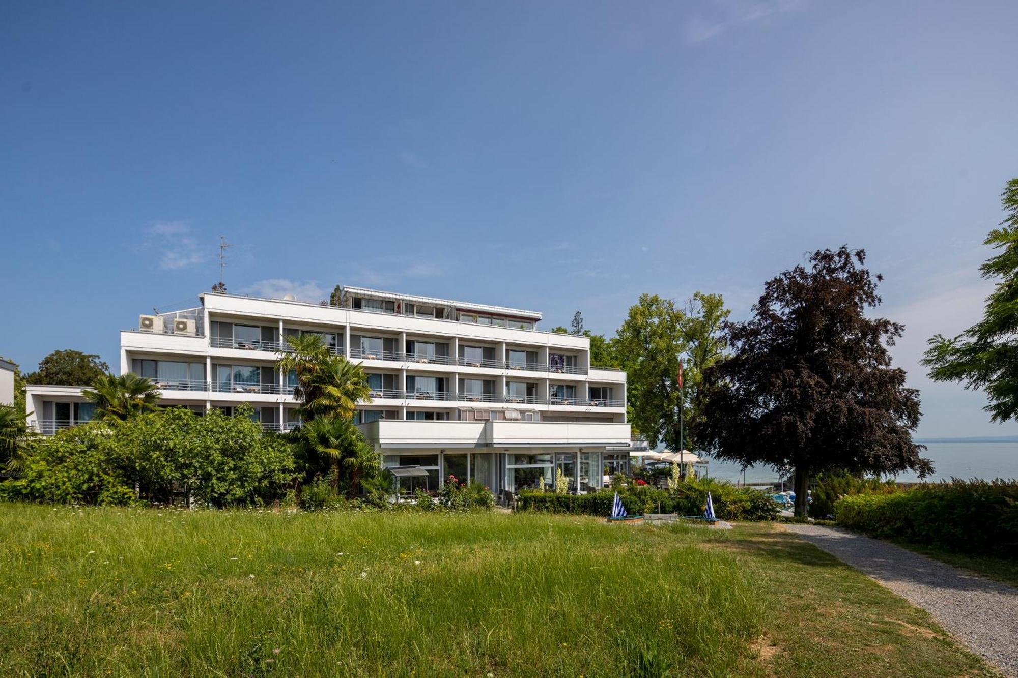 Park - Hotel Inseli Romanshorn Exterior photo